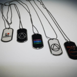 collares metalicos hombres