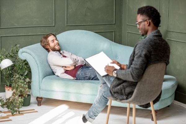 ¿Cómo tratamos las adicciones en nuestro centro de rehabilitación?